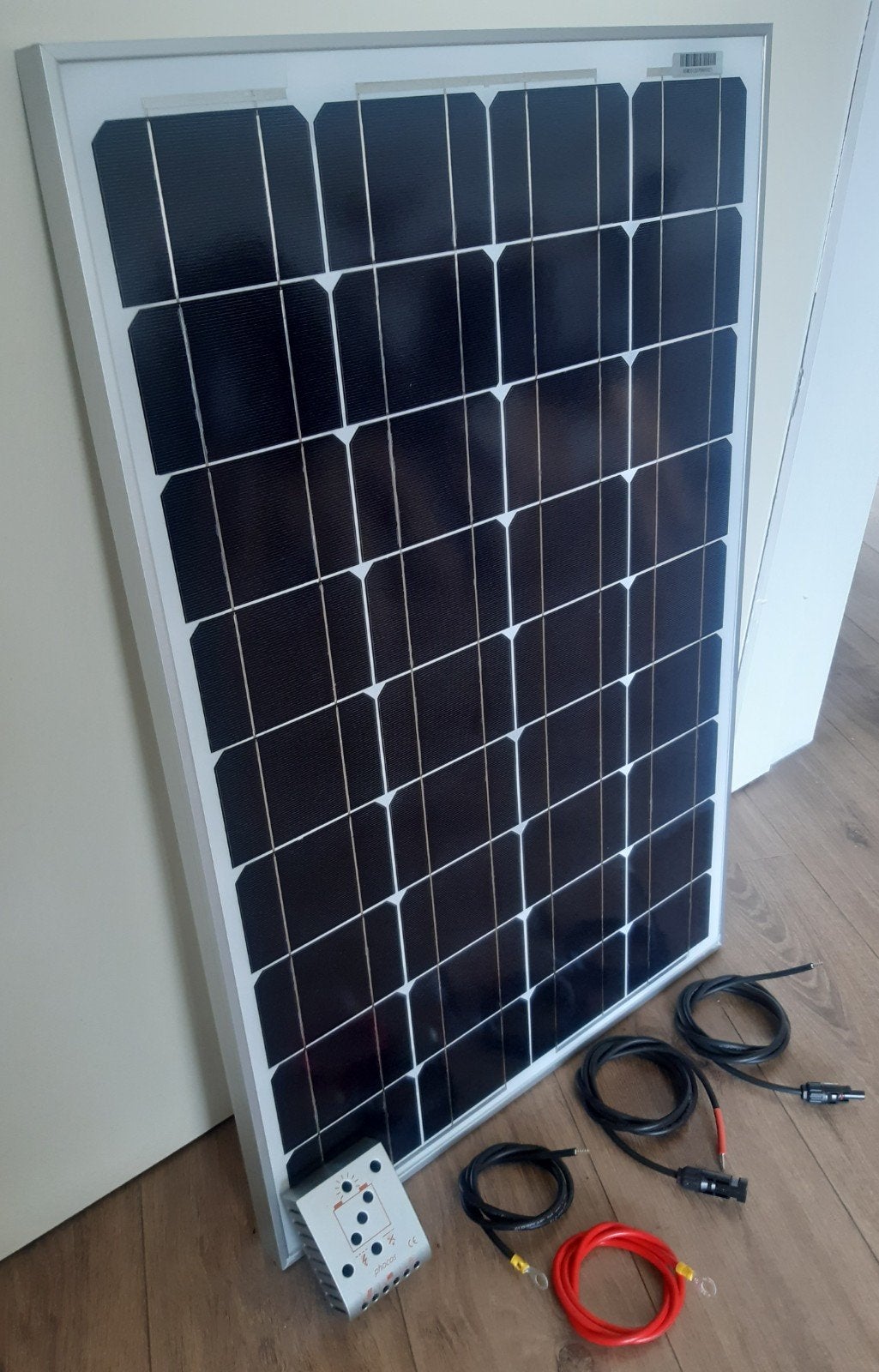 65watt zonnepaneel met laadregelaar en aansluit kabels Nieuw, Ophalen, Nieuw, Motor en Techniek