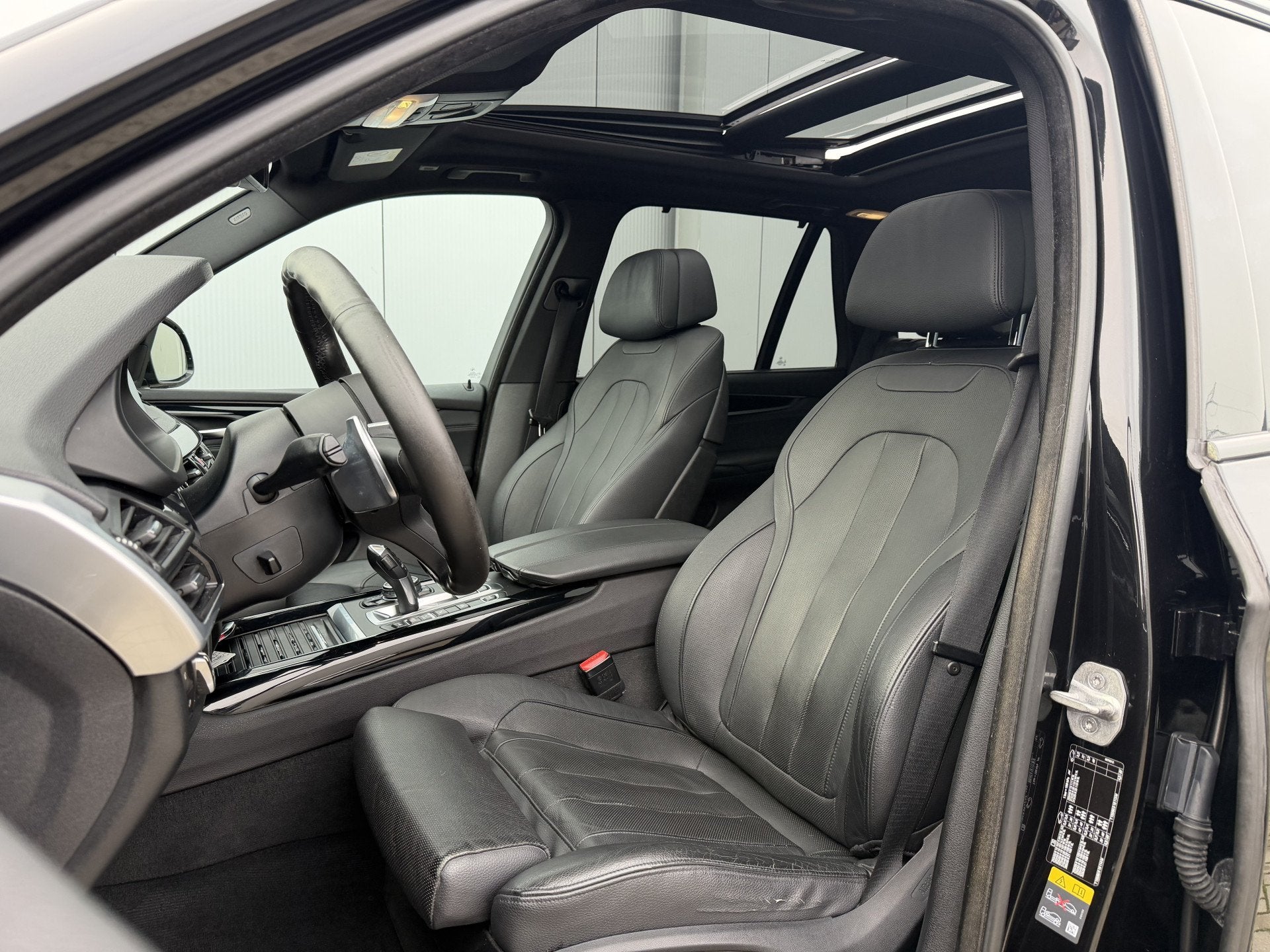 BMW X5 xDrive40e High Executive | Head-Up | Adaptive | Trekh, Auto's, Gebruikt, Zwart, Bedrijf, Vierwielaandrijving