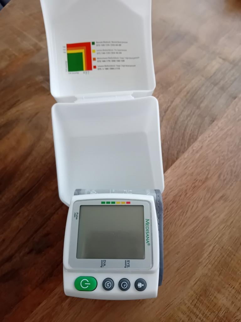 Medisana bloeddrukmeter, Diversen, Verpleegmiddelen, Ophalen of Verzenden, Gebruikt
