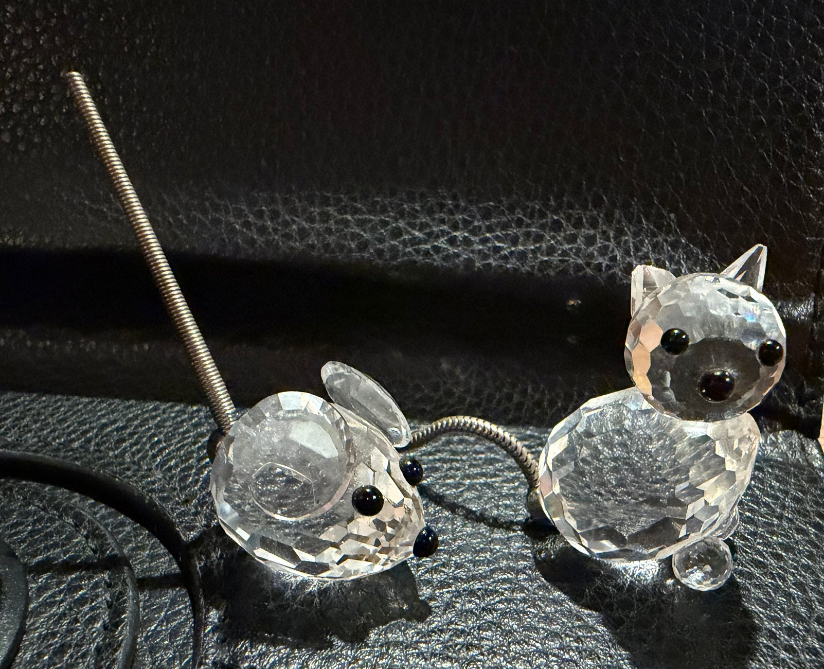 Swarovski kat en muis met metalen staart, Ophalen of Verzenden, Zo goed als nieuw, Figuurtje