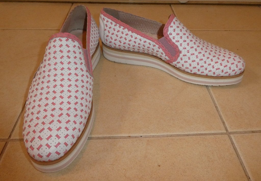 Pertini loafers maat 40 gevlochten leer wit roze ZGAN, Pertini, Overige kleuren, Verzenden, Instappers