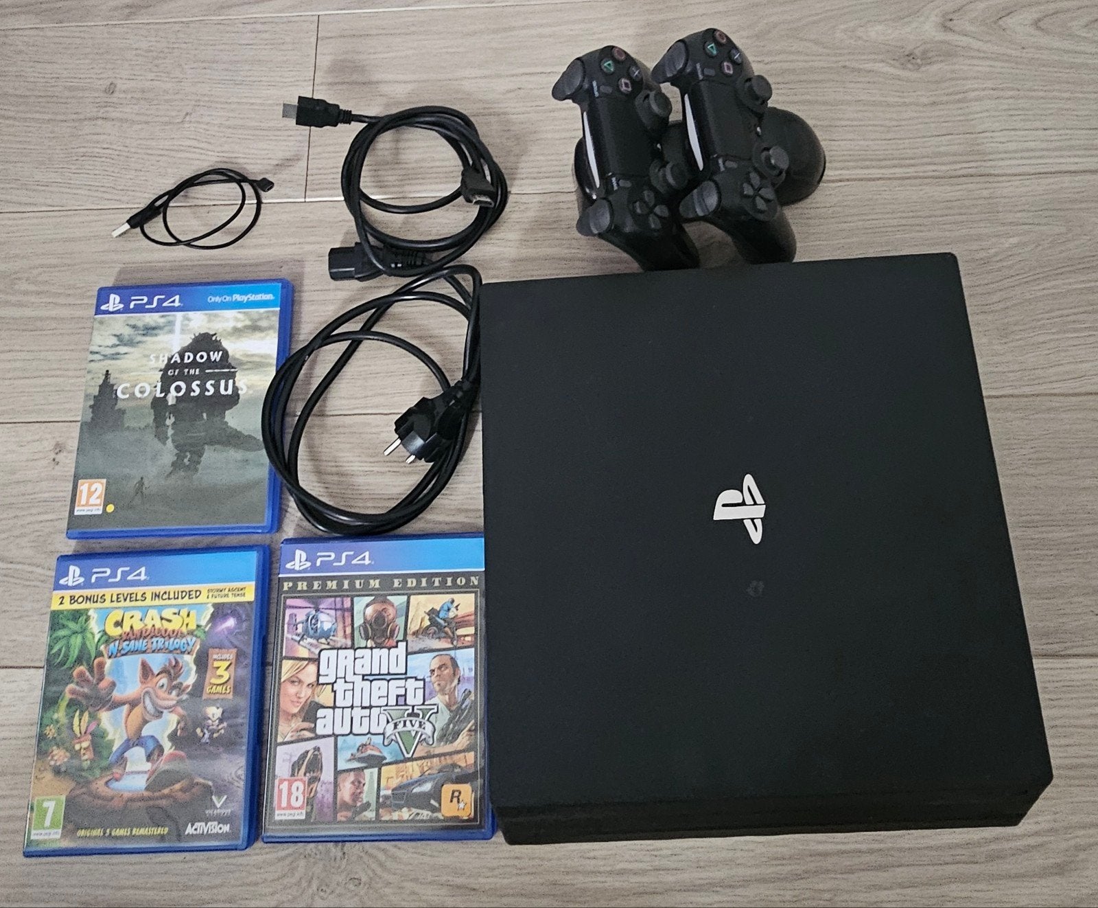 Playstation 4 slim, Spelcomputers en Games, 500 GB, Met 2 controllers, Ophalen of Verzenden, Zo goed als nieuw