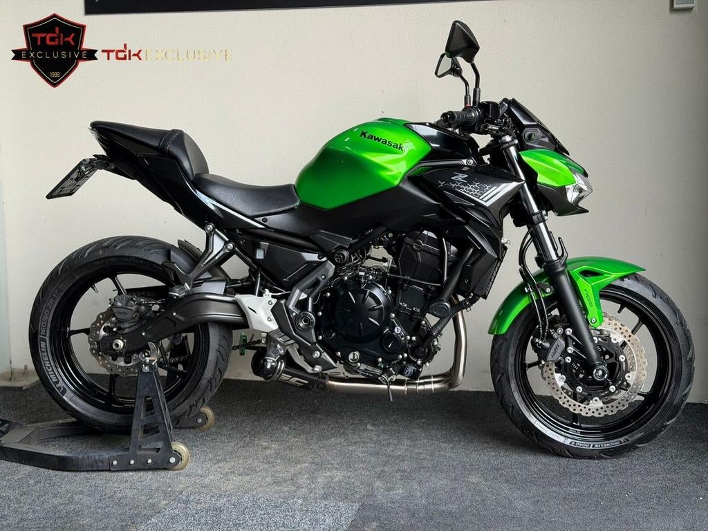 KAWASAKI Z650 ABS BOMVOL NIEUWSTAAT! Z 650 (Z 900 Z400 ER6N), Motoren, 2 cilinders, 649 cc, Bedrijf, Meer dan 35 kW