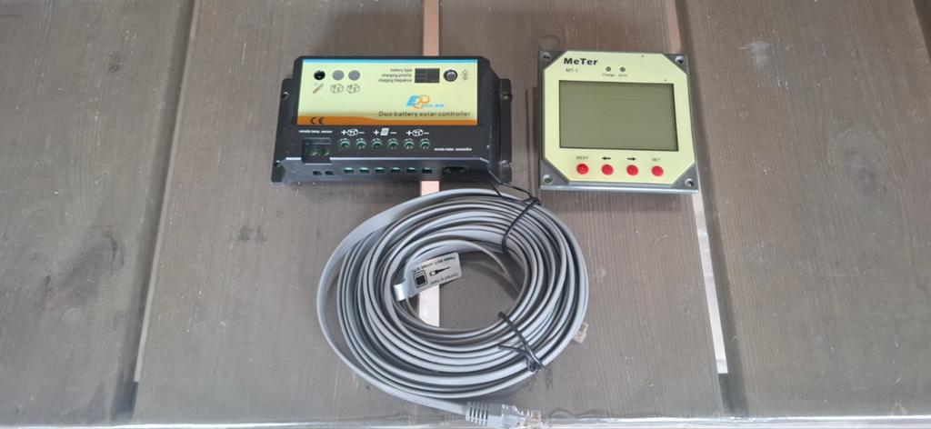 Solar laadregelaar met display en kabel, Watersport en Boten, Ophalen of Verzenden, Gebruikt, Motor en Techniek