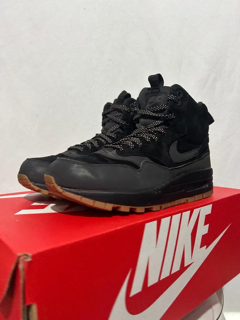 ALS NIEUW! Maat 40 - Nike Air Max 1 Sneakerboot Black Gum, Kleding | Dames, Schoenen, Verzenden, Zwart, Nike, Nike