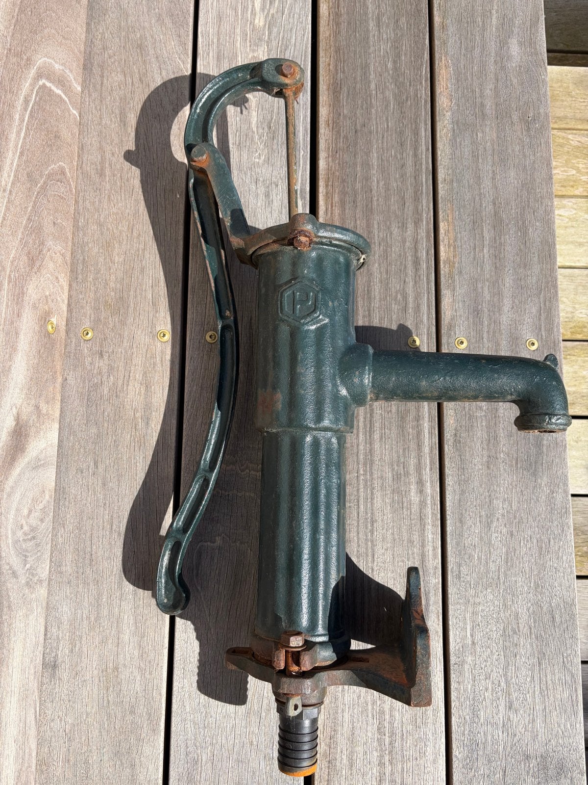 Antieke handwaterpomp - gietijzeren tuin- of decoratiepomp, Ophalen, Gebruikt, Handmatig, Overige typen