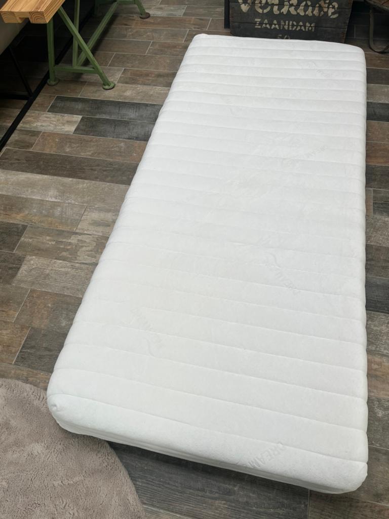 Traagschuim matras 90x200 een persoons dreamzone, Huis en Inrichting, Slaapkamer | Matrassen en Bedbodems, Ophalen, Zo goed als nieuw