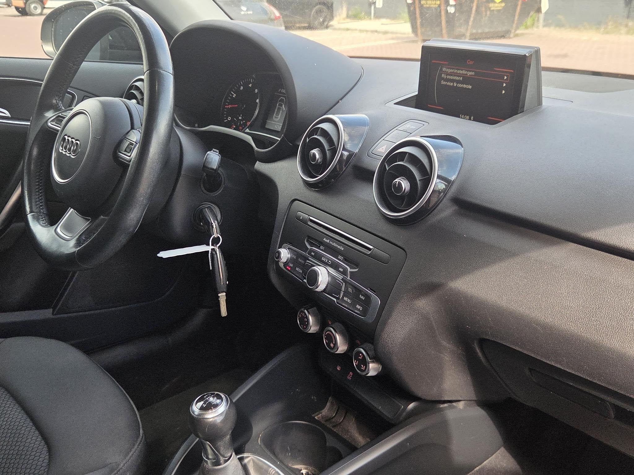 Audi A1 Sportback 1.0 TFSI Adrenalin | Navigatie | Bluetooth, Auto's, Voorwielaandrijving, Stof, 95 pk, Blauw