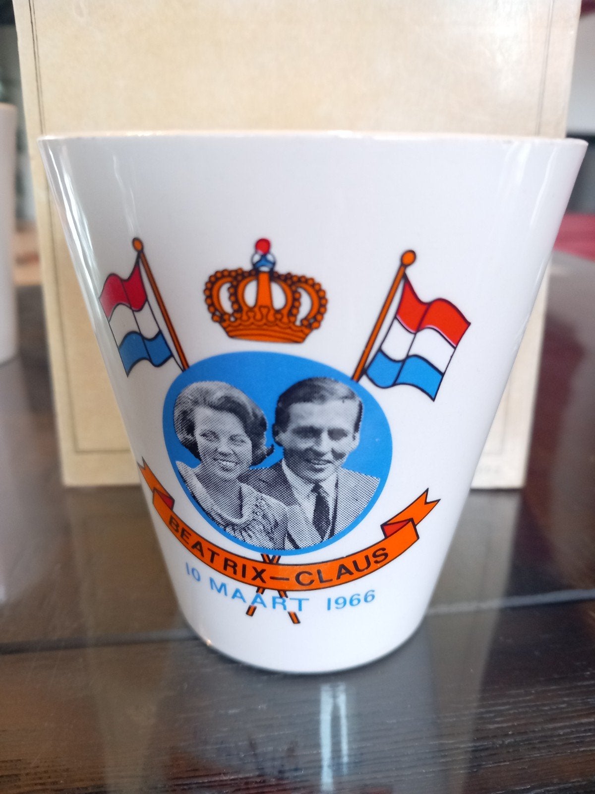 Beatrix-Claus Herdenkingsbeker 10 Maart 1966, Ophalen, Zo goed als nieuw, Nederland, Overige typen