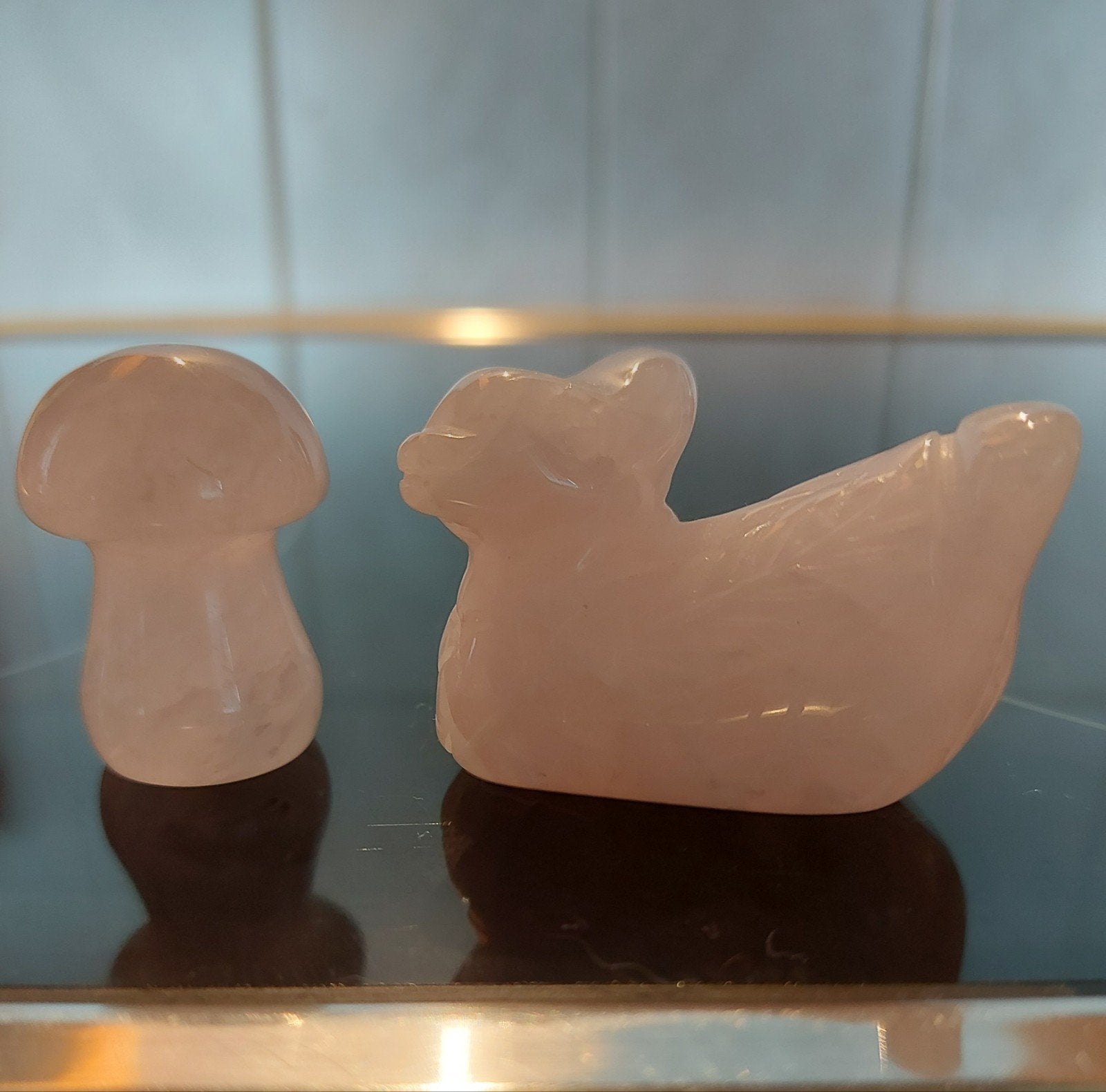 Leuke Mandarijn Eend en Paddenstoel van Rozenkwarts, Ophalen of Verzenden
