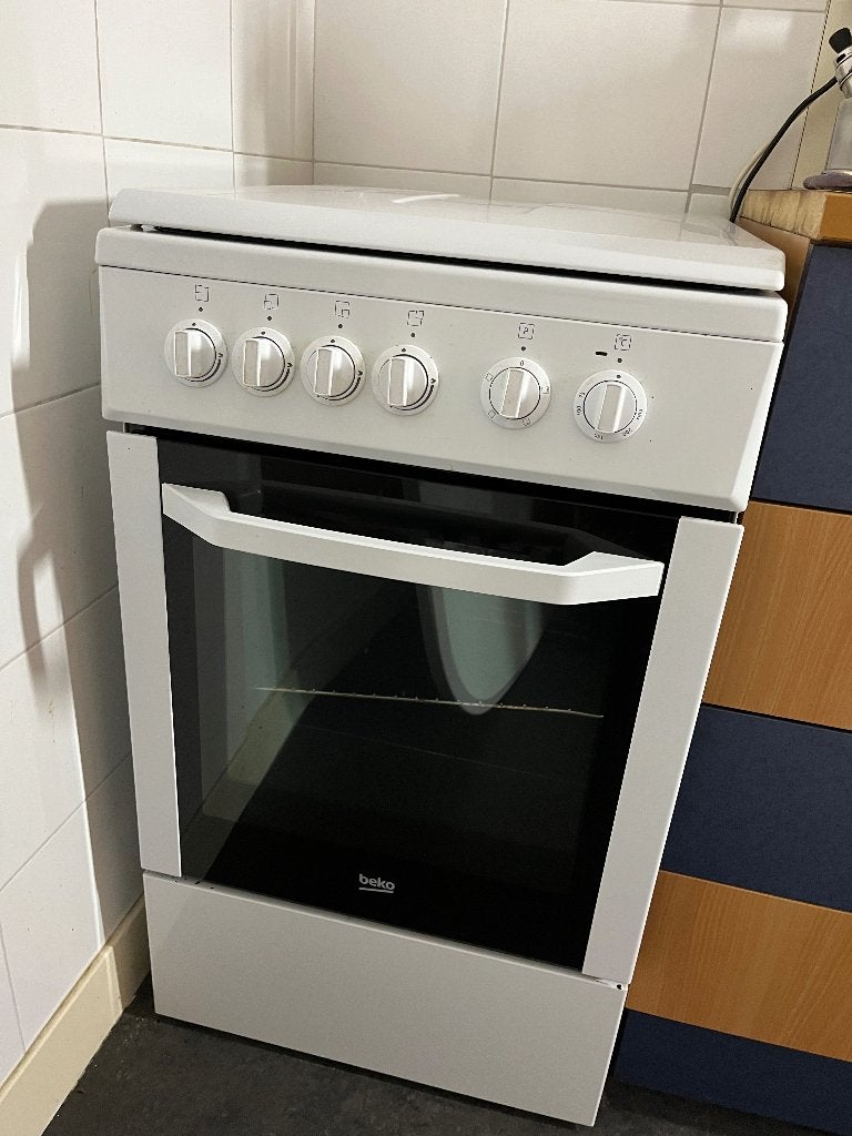 Gascomfort met oven, Witgoed en Apparatuur, Kookplaten, Ophalen, 4 kookzones, Zo goed als nieuw, Gas