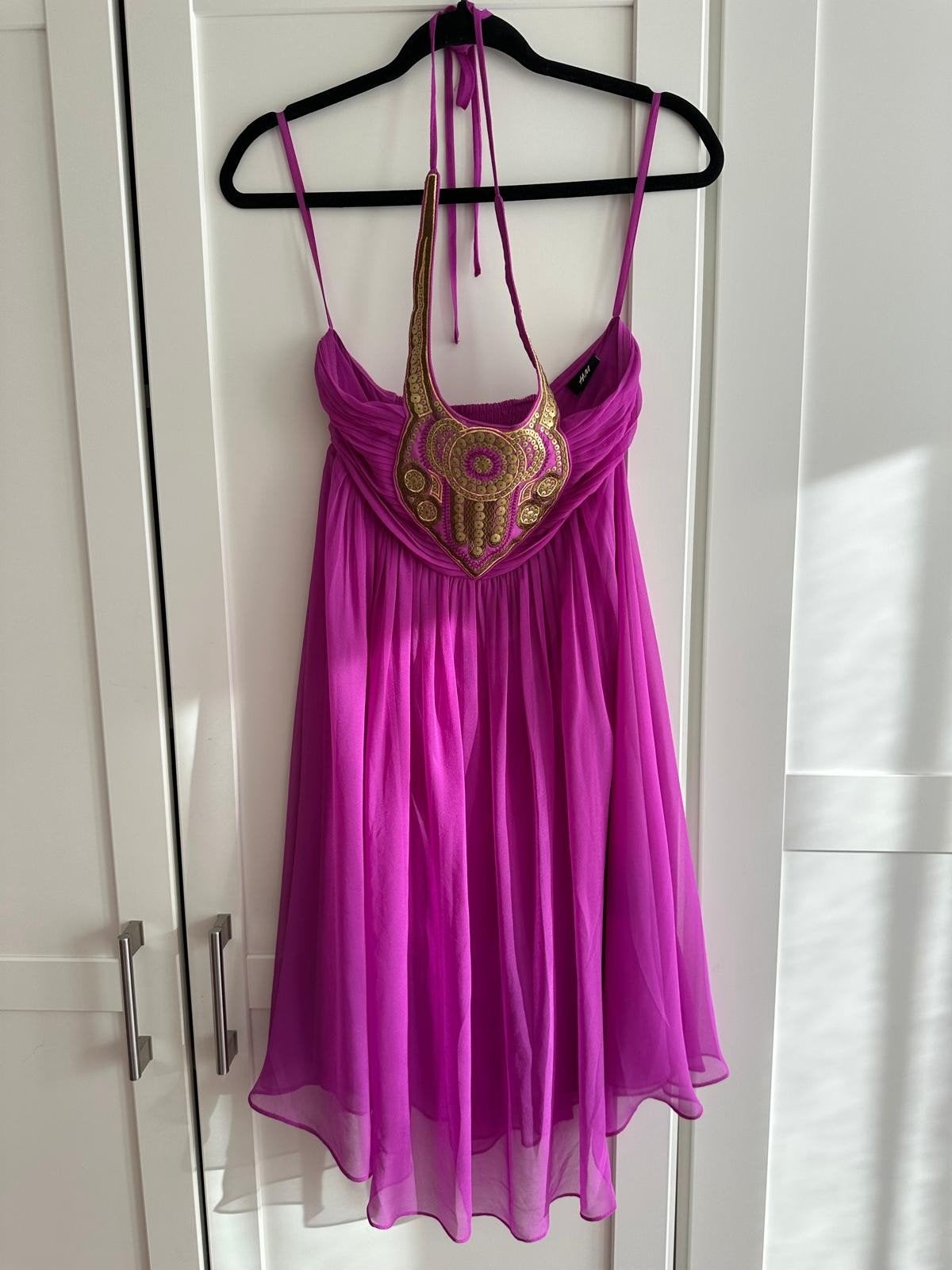 H&M paarse jurk met gouden details, maat 36 (S), H&M, Verzenden, Paars, Zo goed als nieuw