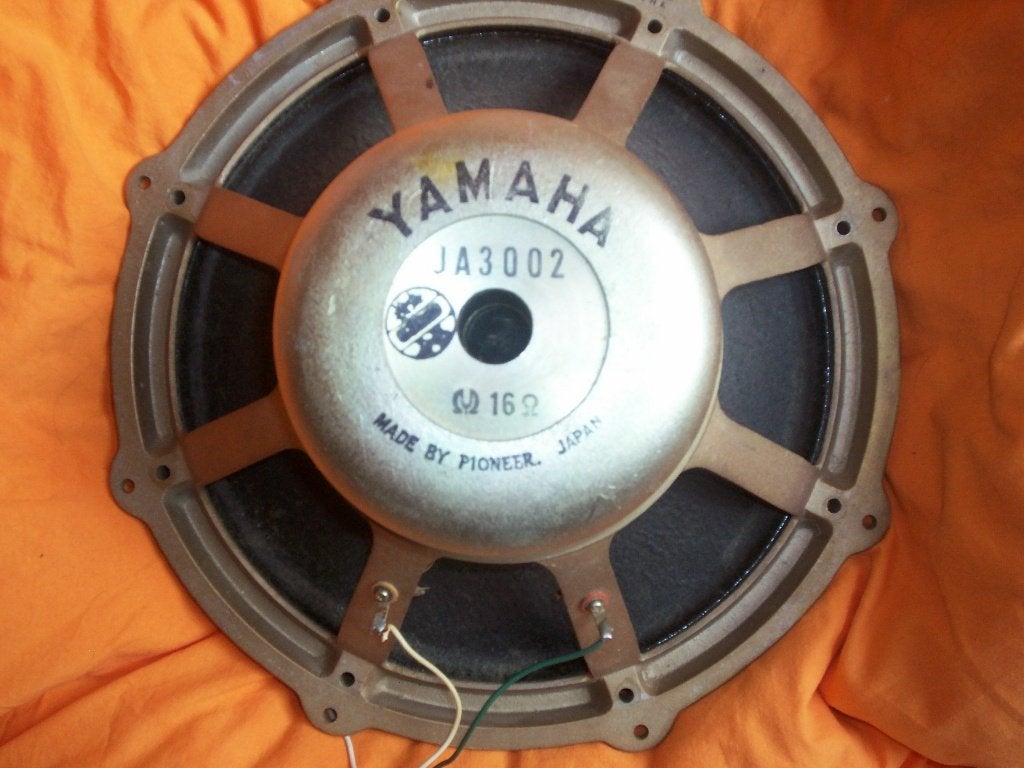 Ruil YAMAHA Bass Speaker voor Jaren 60 Elektrische gitaar, Gebruikt, Ophalen of Verzenden, Center speaker, 150 watt of meer