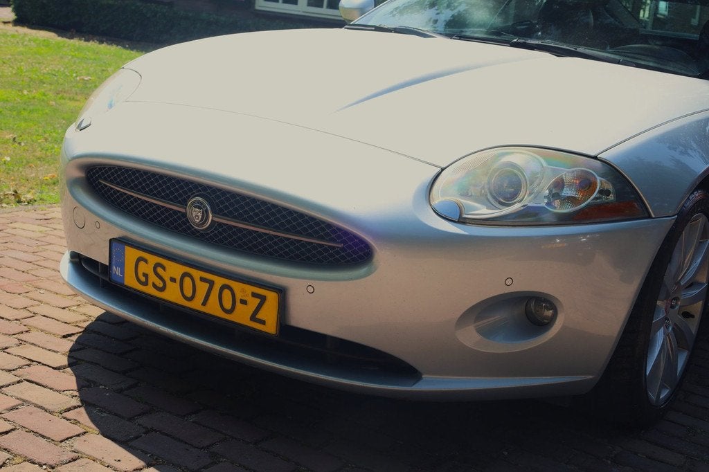 Jaguar XK 4.2 V8 Coupé Aut. | Lederen Dashboard | Alcantara, Auto's, Jaguar, Achterwielaandrijving, Gebruikt, 4 stoelen, Leder