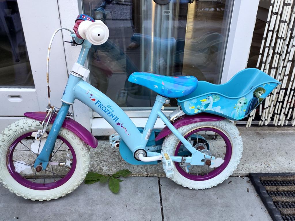 Disney Frozen II Kinderfiets met Poppenzitje - 12 inch, Ophalen, Gebruikt, Velgrem, Minder dan 16 inch
