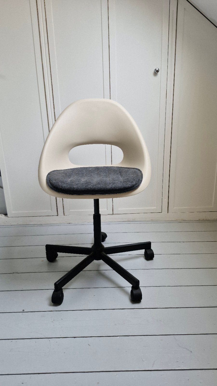 bureaustoel Loberget van Ikea, Ophalen, Zo goed als nieuw, Beige, Bureaustoel