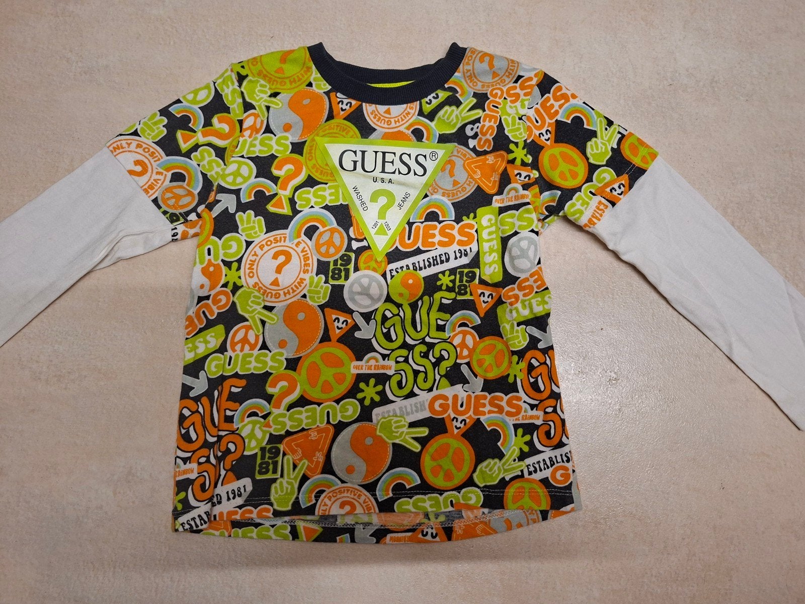 Stoere Guess Kids Longsleeve Maat 104 –Retro All-Over Print, Verzenden, Jongen of Meisje, Shirt of Longsleeve, Guess