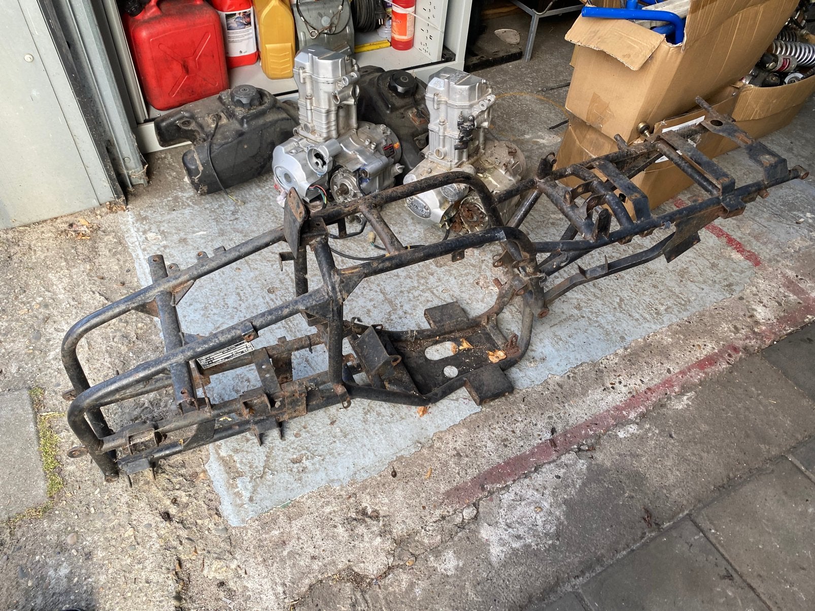 Shineray frame met kenteken, Ophalen