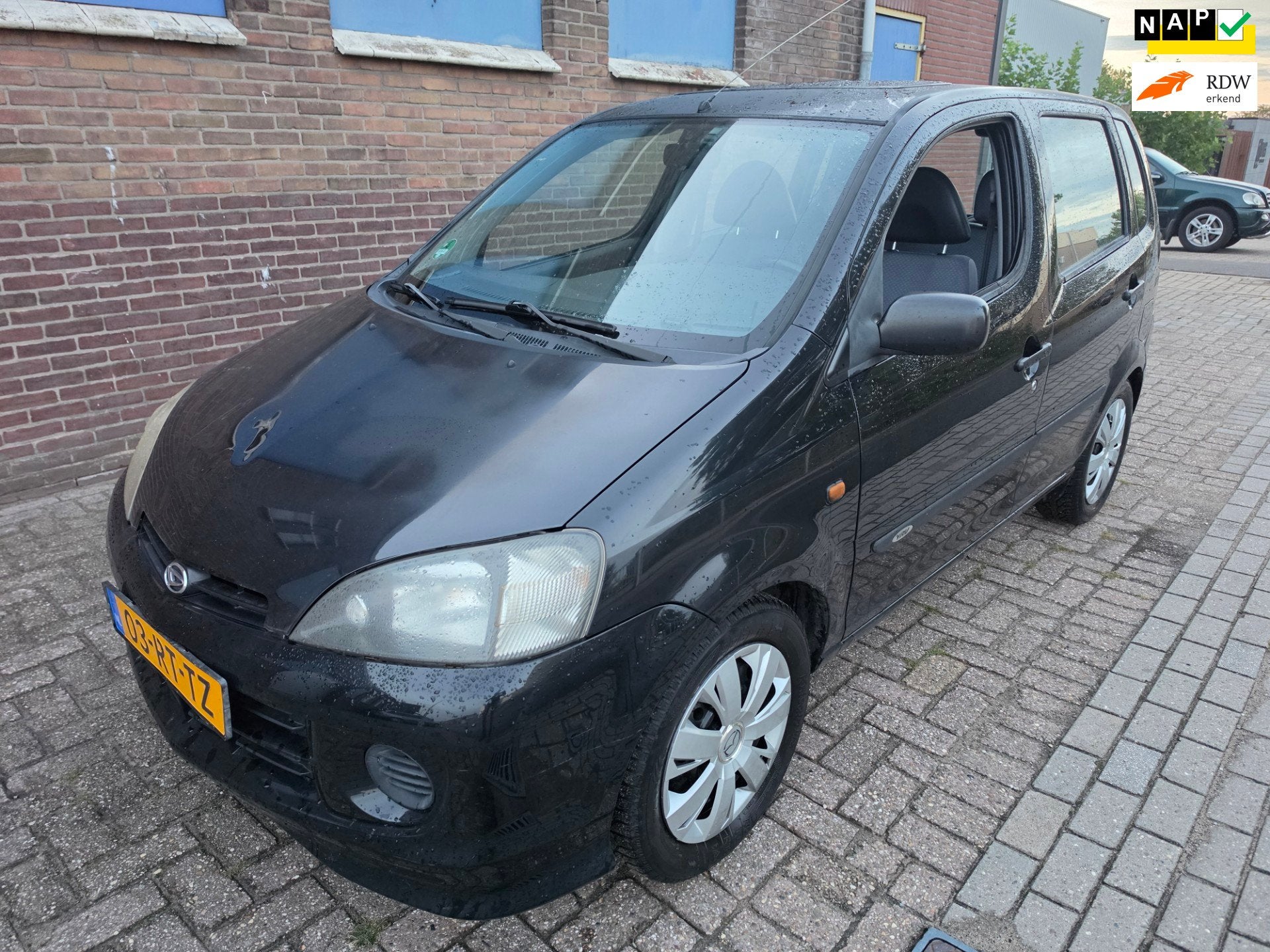 Daihatsu Young RV APK 10-7-2027 KM NAP 89135 *400,-*, Auto's, Stof, Gebruikt, 750 kg, Zwart