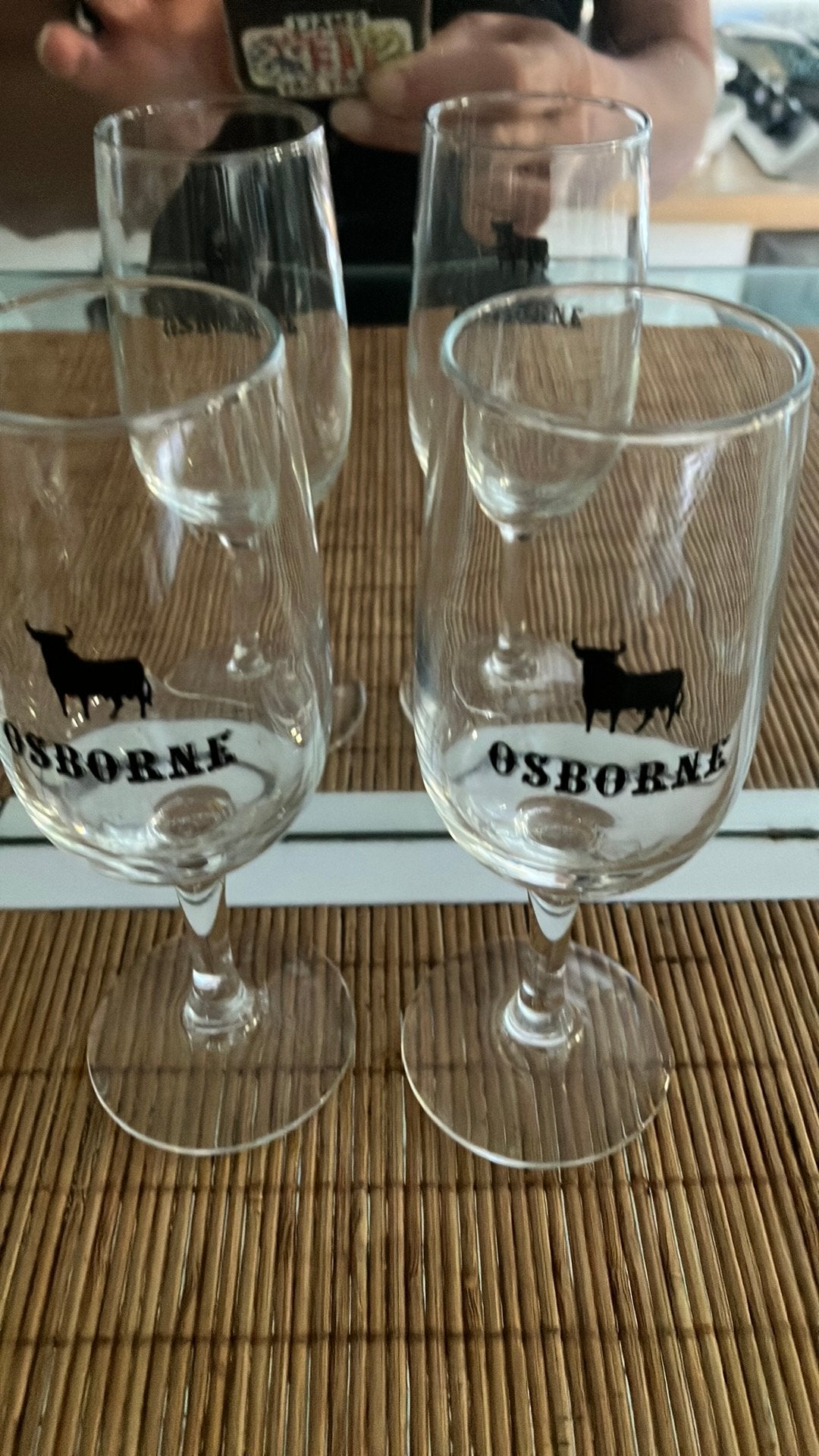2 sherry ( osborne) glaasje, Ophalen of Verzenden, Zo goed als nieuw, Borrel- of Shotglas
