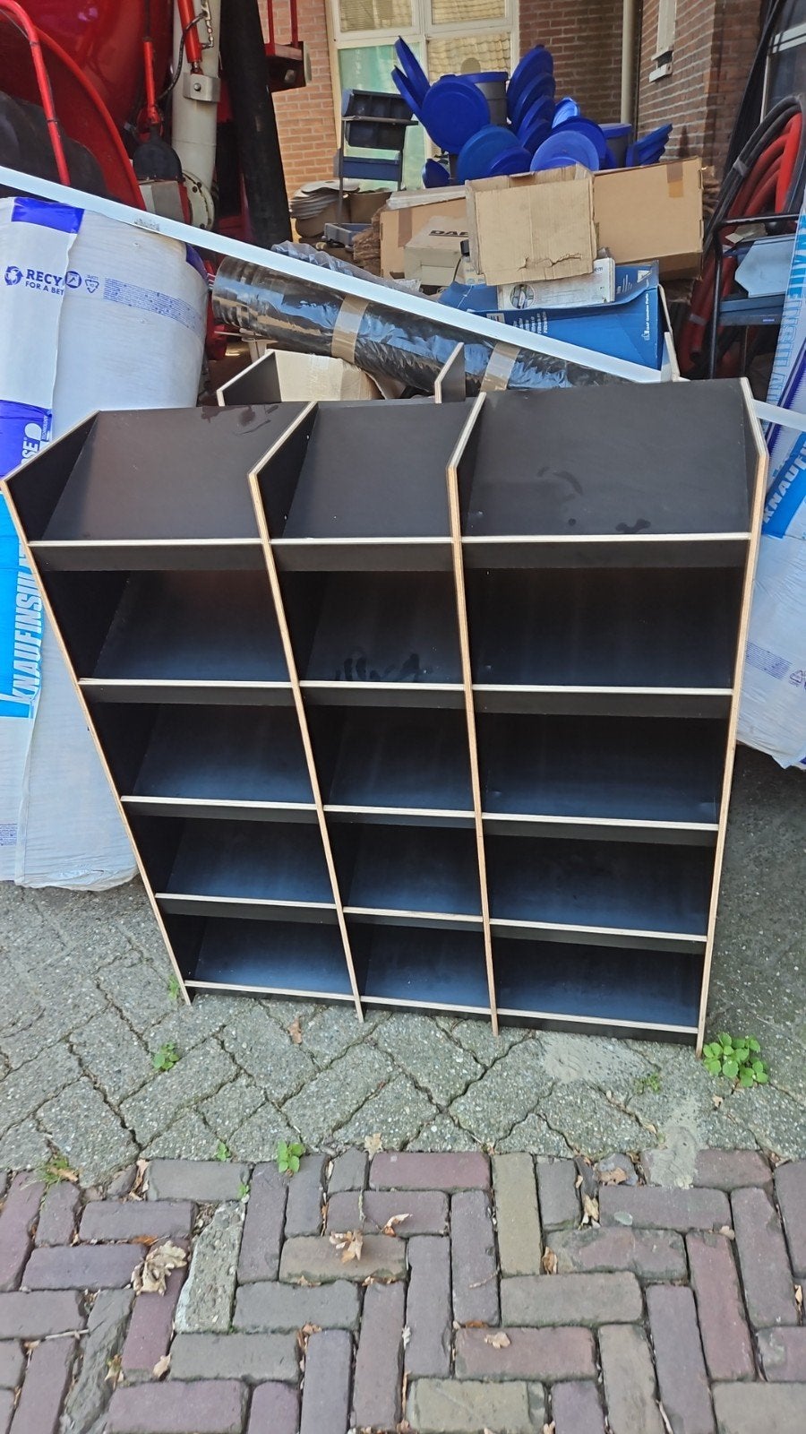 2x houten vakjeskast, Ophalen