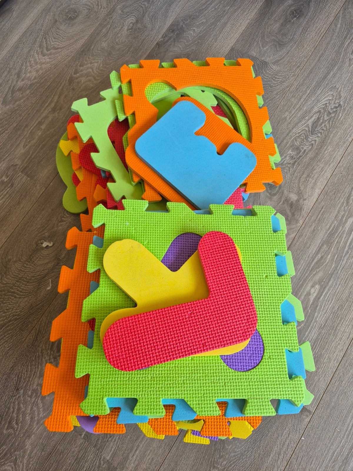 Kleurrijke Speelmat Puzzelstukken - Gebruikt, Kinderen en Baby's, Speelgoed | Babyspeelgoed, Ophalen, Gebruikt, Speelkleed