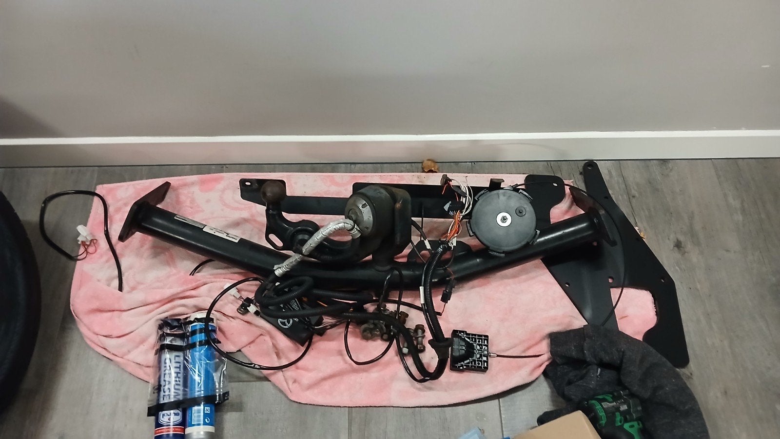 Wegklapbare trekhaak met kabelset mazda cx5 tot 2024, Ophalen, Gebruikt