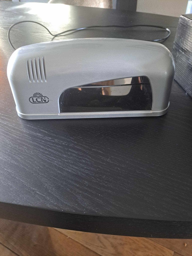 UV lamp LCN, professionele lamp voor nagels, Sieraden, Tassen en Uiterlijk, Uiterlijk | Cosmetica en Make-up, Gebruikt, Wit, Ophalen of Verzenden