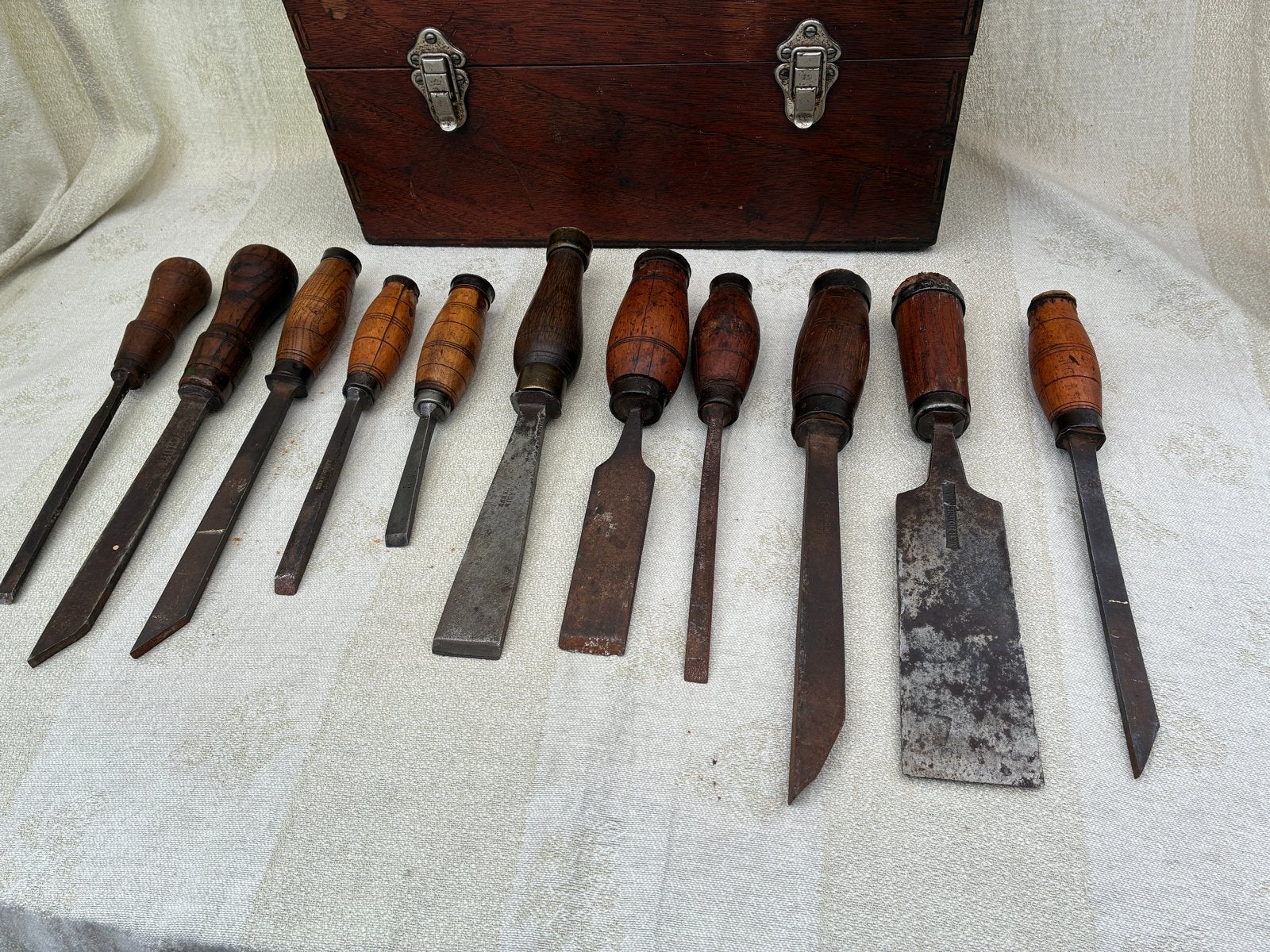 Lot 11 antieke houtbeitels (Peugeot Frères, Goldenberg), Antiek en Kunst, Ophalen of Verzenden