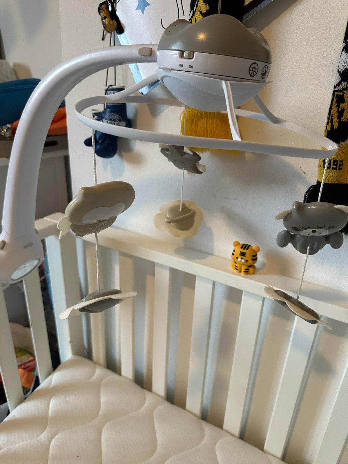 Infantino 3-in-1 Projector Muziekmobiel voor babybed of box, Ophalen, Zo goed als nieuw