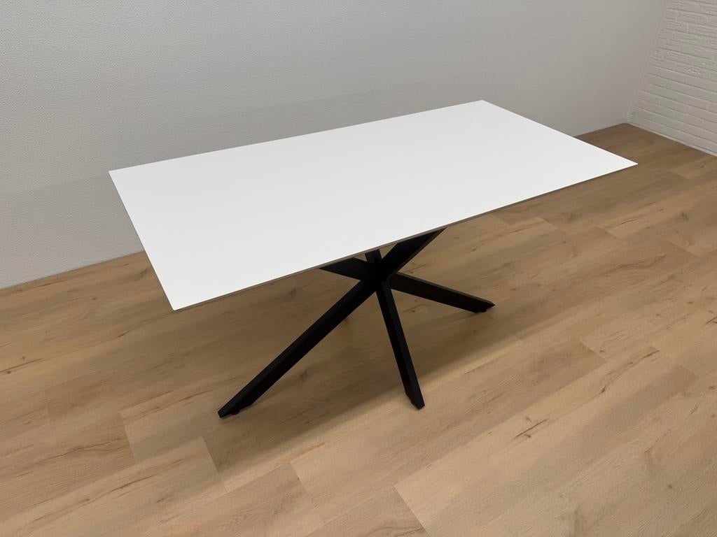 Rechthoekige eettafel Fenix Bianco Malé 140x70, Huis en Inrichting, 100 tot 150 cm, Zo goed als nieuw, Rechthoekig, Info@betaalbaar-design.nl