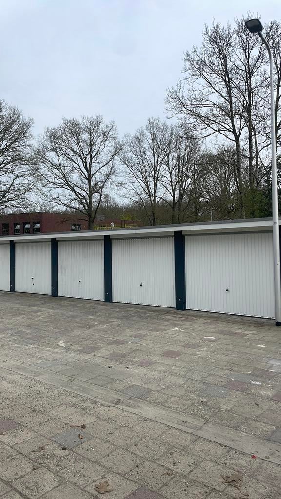 TE HUUR in STADSKANAAL garagebox box opslag stalling