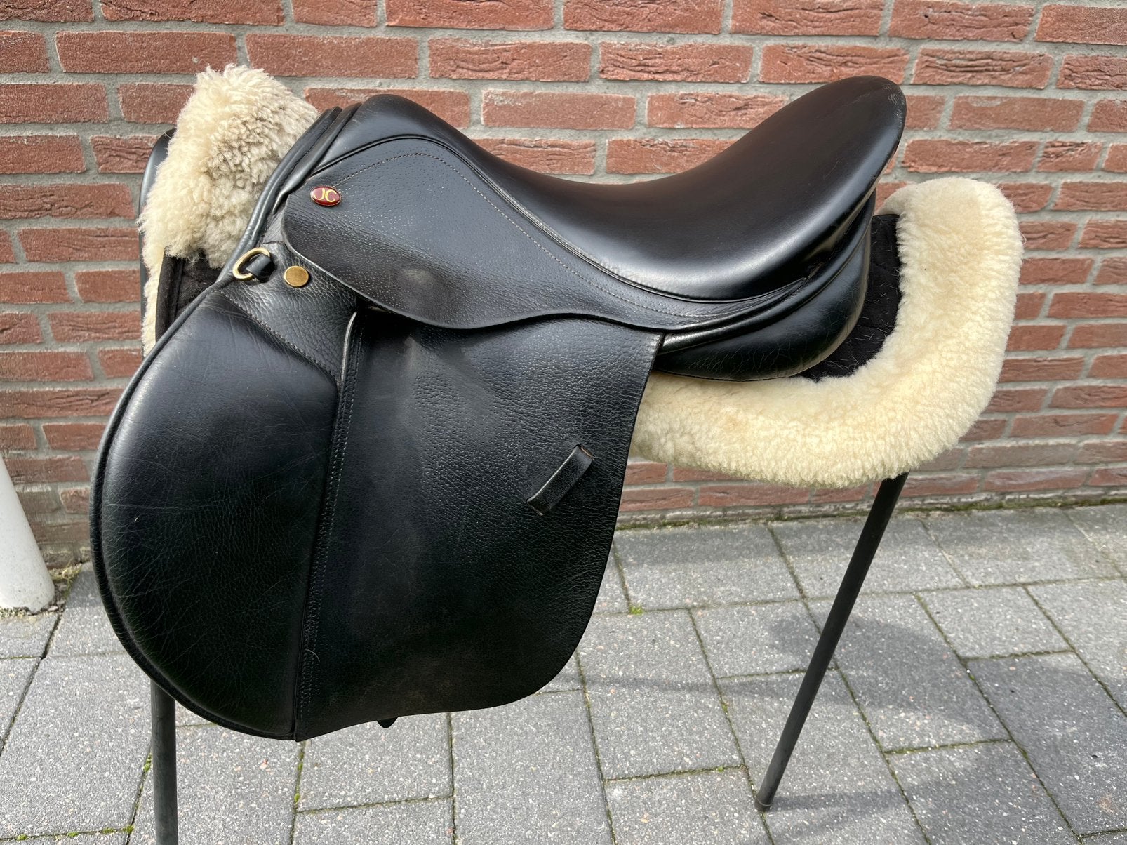 Jc 16 inch veelzijdigheidszadel extra wijde boom, Dieren en Toebehoren, Paarden en Pony's | Zadels, ., Ophalen of Verzenden, Zo goed als nieuw