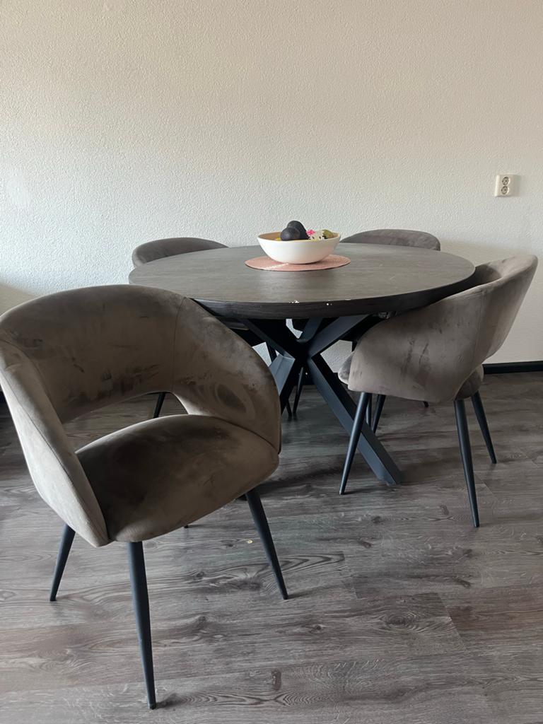 Ronde eettafel met 4 stoelen, Huis en Inrichting, Tafels | Eettafels, Ophalen, Gebruikt, 100 tot 150 cm, Rond