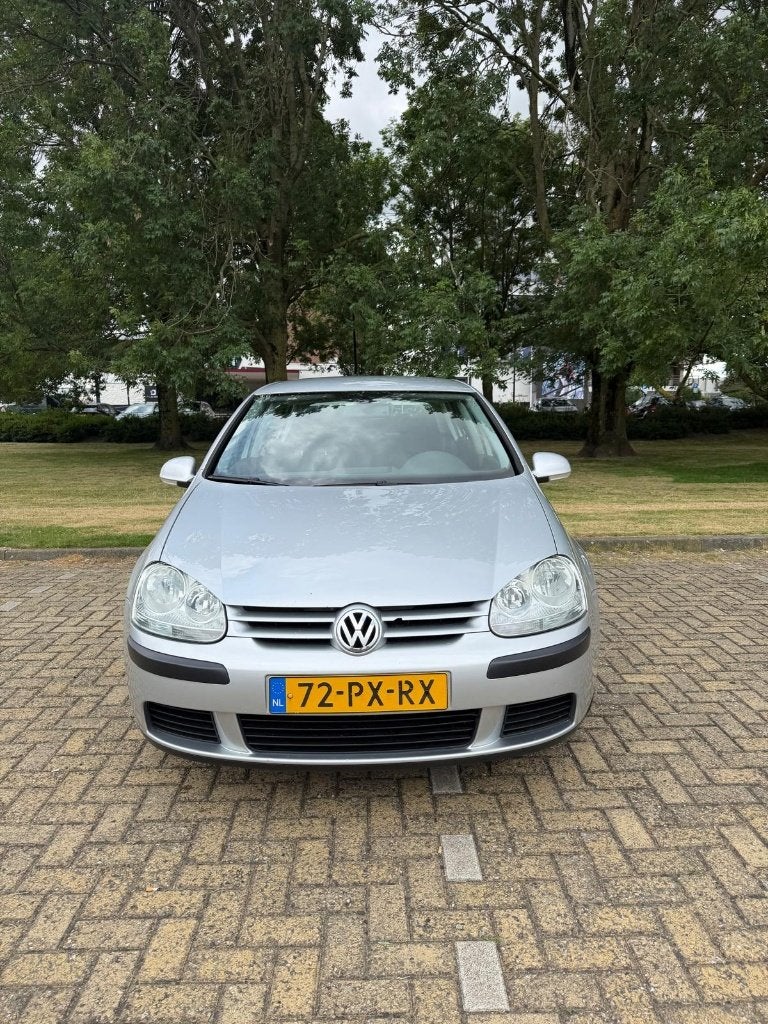 Volkswagen Golf 1.6 16V FSI 85KW 5D 2005 Grijs NAP, Voorwielaandrijving, Zwart, 4 cilinders, 620 kg