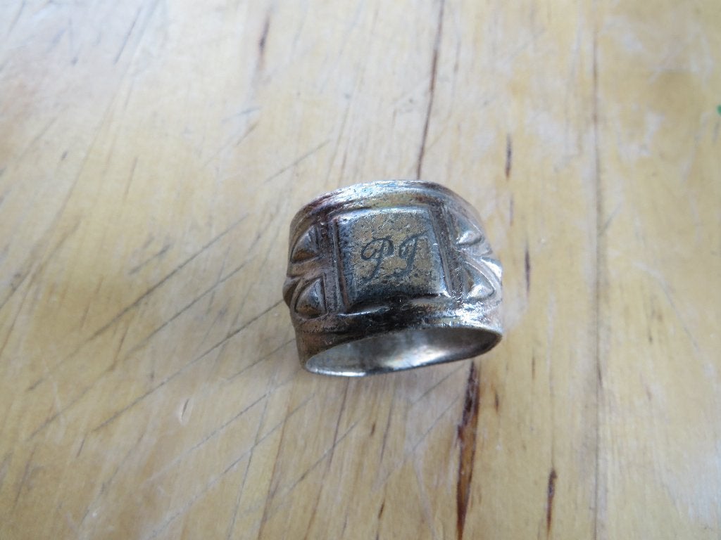 vintage servetring verzilverd monogram gravering PT, Ophalen of Verzenden