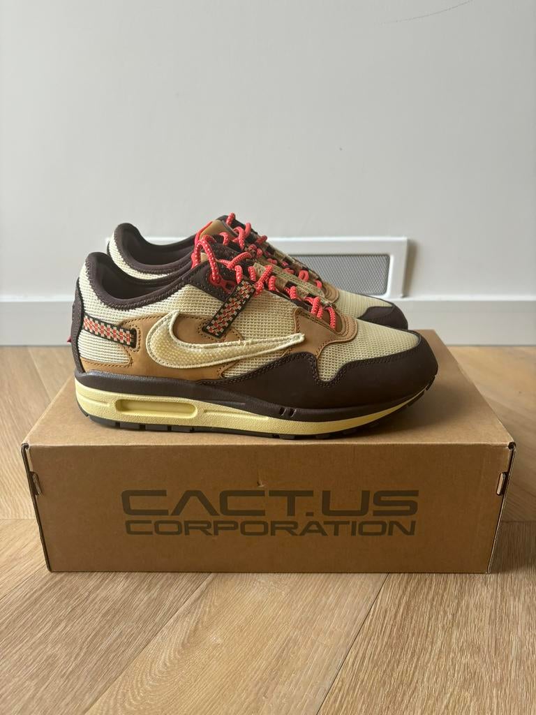 Nike Travis Scott Baroque Brown maat 39, Verzenden, Zo goed als nieuw, Bruin