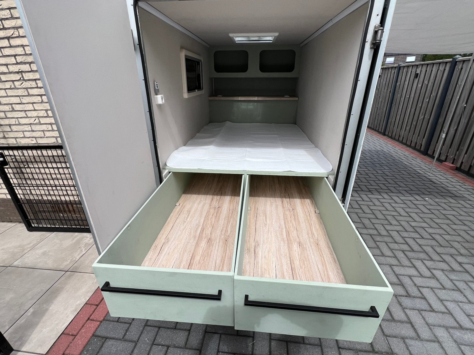 Te koop: Unieke zelfgebouwde mini caravan!, Ophalen, Gebruikt