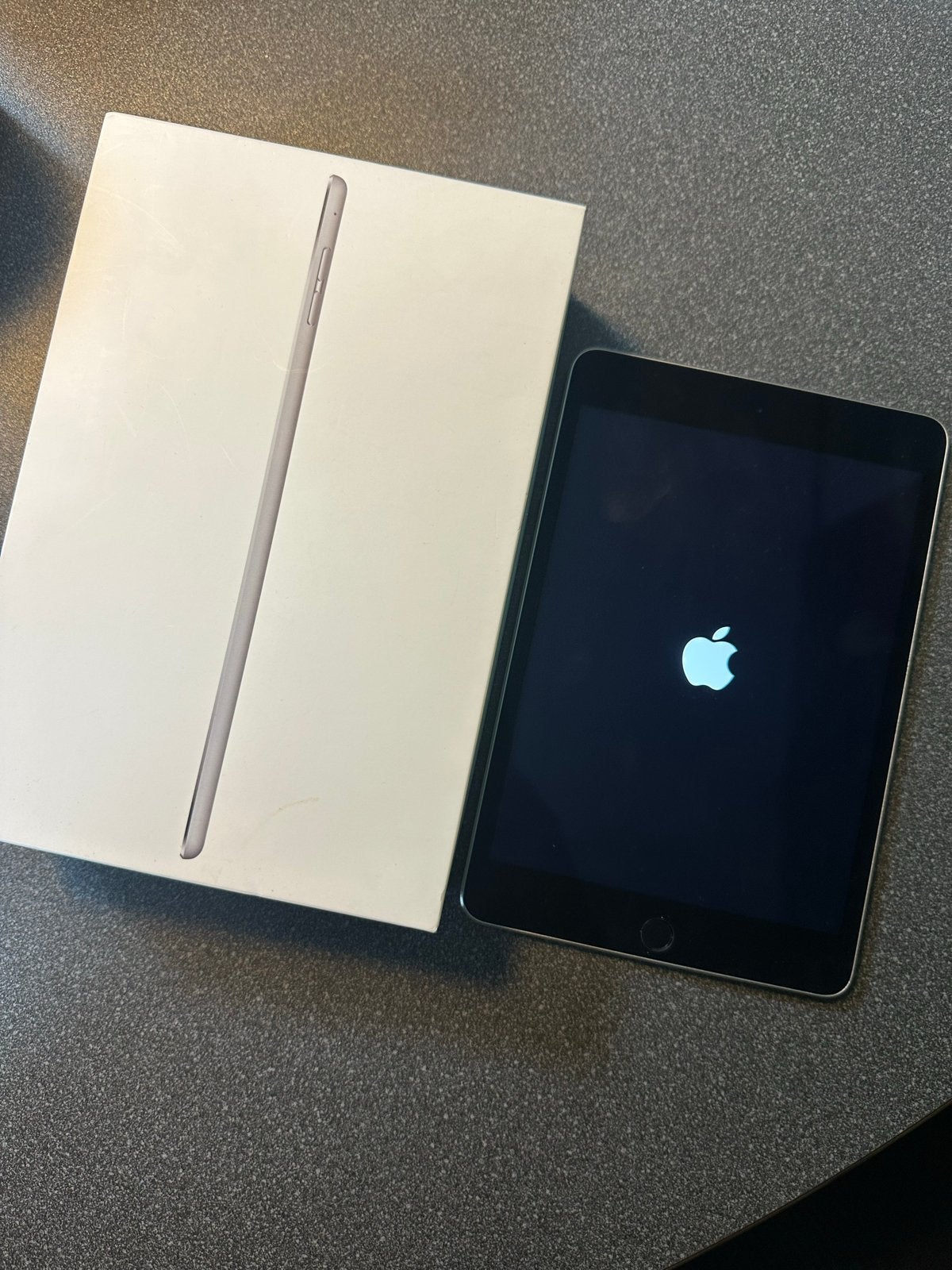 Apple iPad Mini 4 Wi-Fi 128GB Spacegrijs, Computers en Software, Apple iPads, Gebruikt, Apple iPad Mini, Wi-Fi, 7 inch of minder
