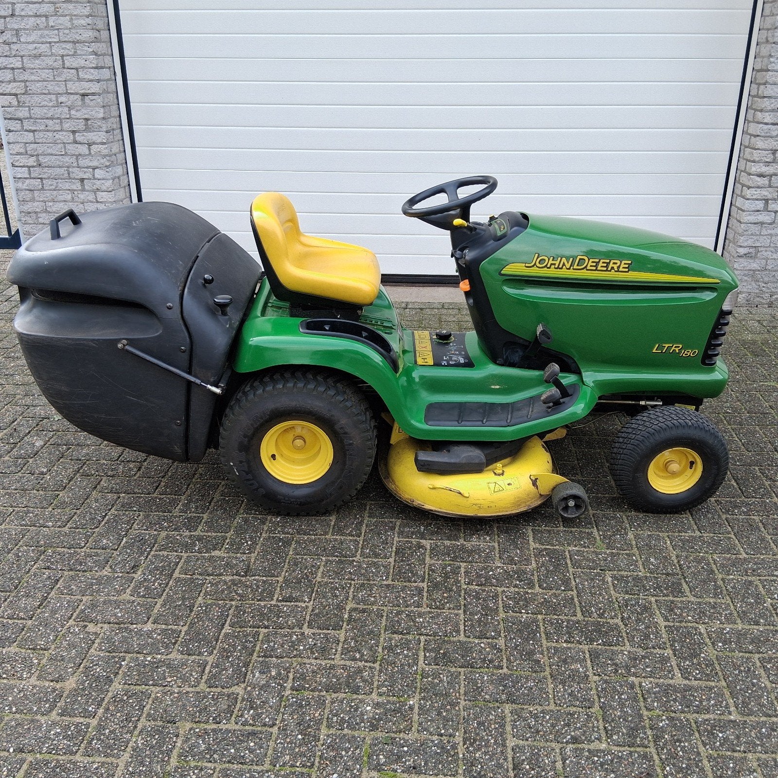 john deere ltr180 zitmaaier, Gebruikt, Elektrische starter, 90 tot 120 cm, Ophalen