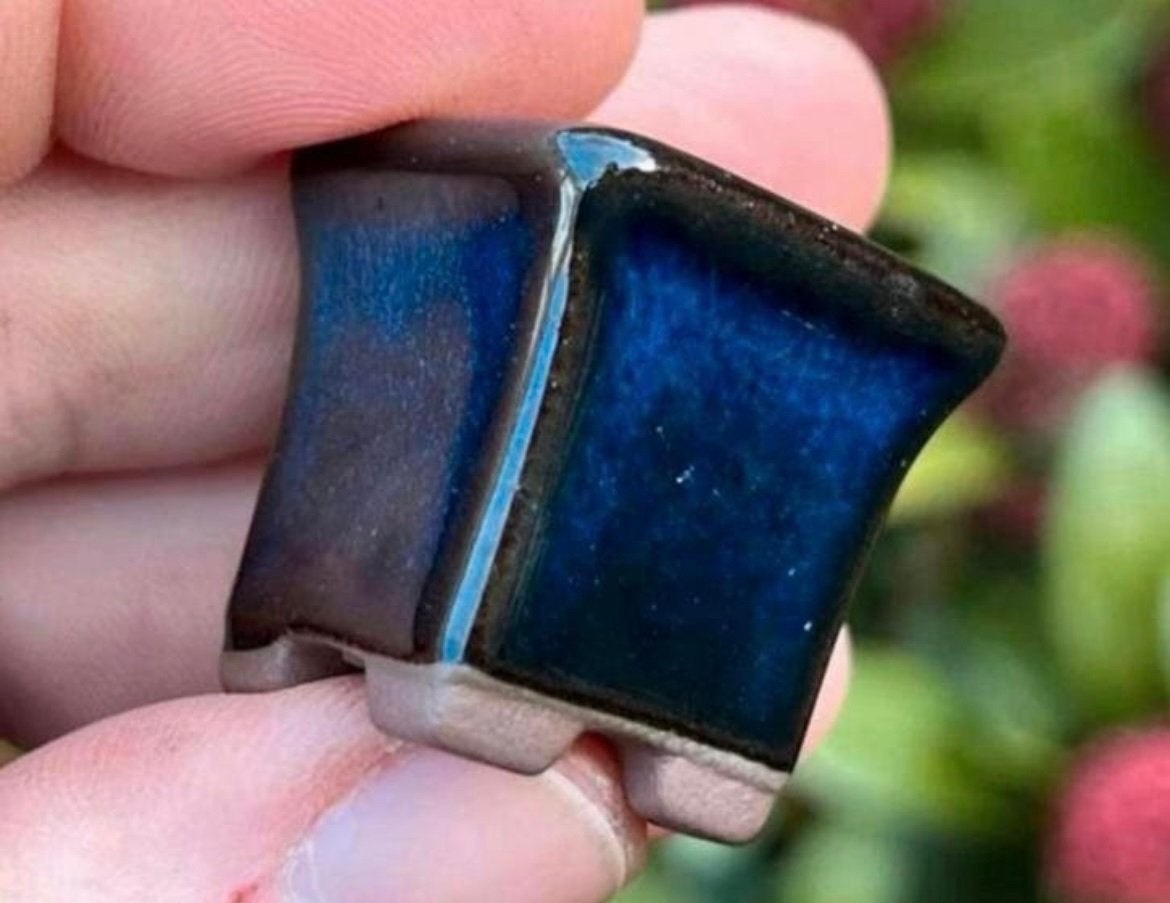 Bonsai Mame potje blauw geglazuurd gemerkt Japans 2,8x2,7x27, Vierkant, Ophalen of Verzenden, Zo goed als nieuw, Aardewerk