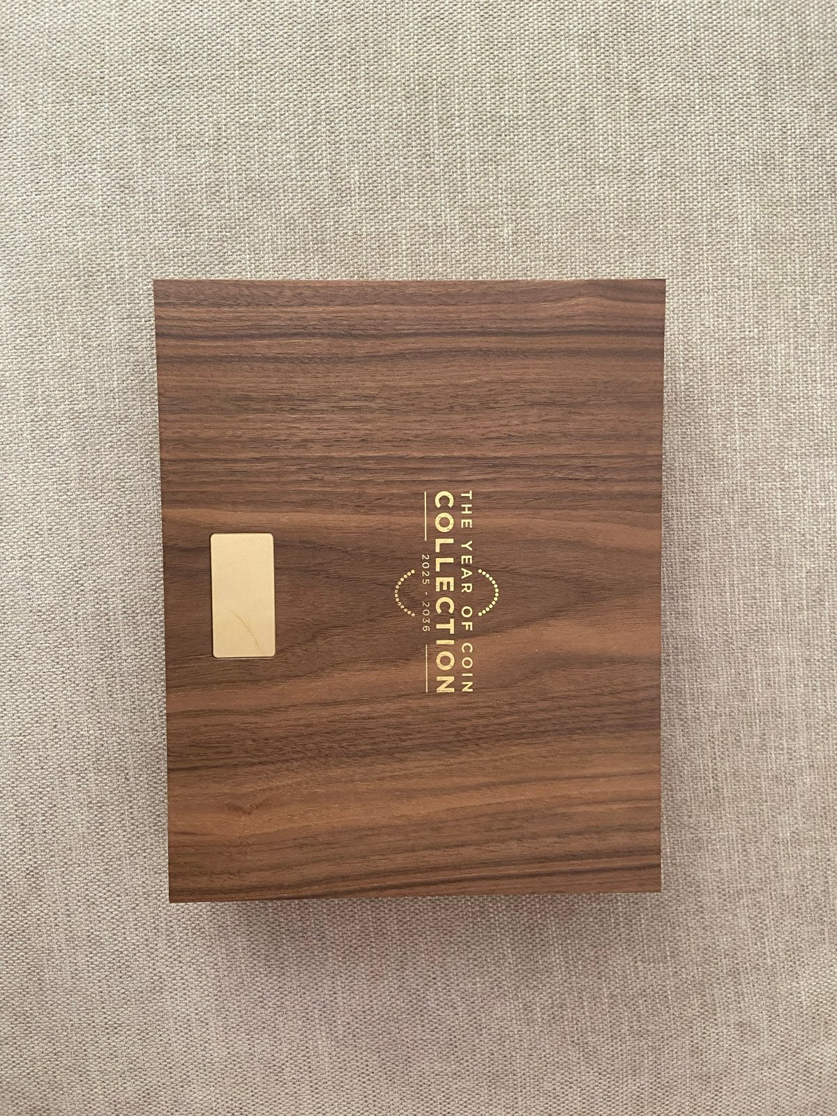 Luxe Houten Muntencollectie Box - The Year of Coin, Postzegels en Munten, Munten en Bankbiljetten | Toebehoren, Ophalen of Verzenden