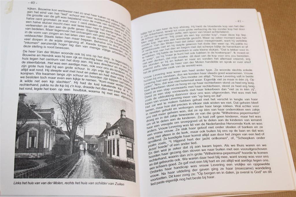Oostwold — Arbeidersgezin 1935-1945, Boeken, Ophalen of Verzenden, Gelezen