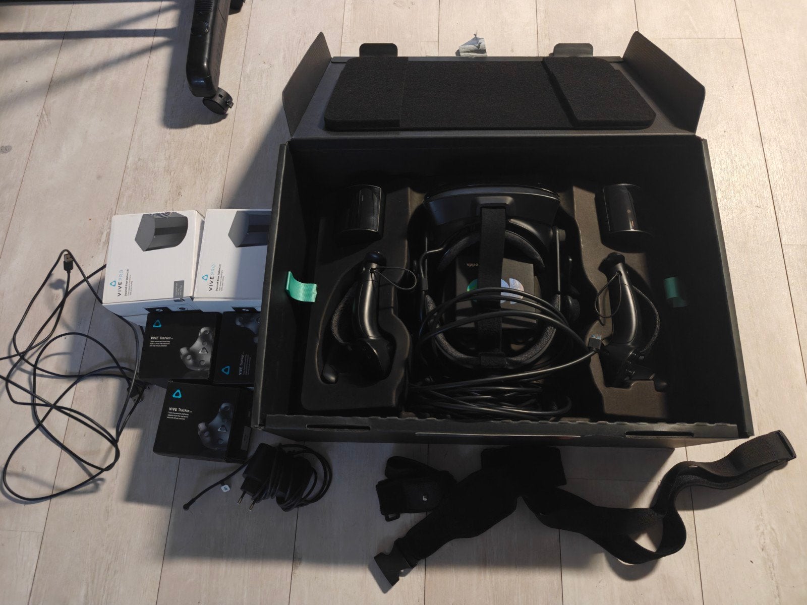 Valve Index met 4 base stations & 3.0 HTC trackers, Spelcomputers en Games, Ophalen of Verzenden