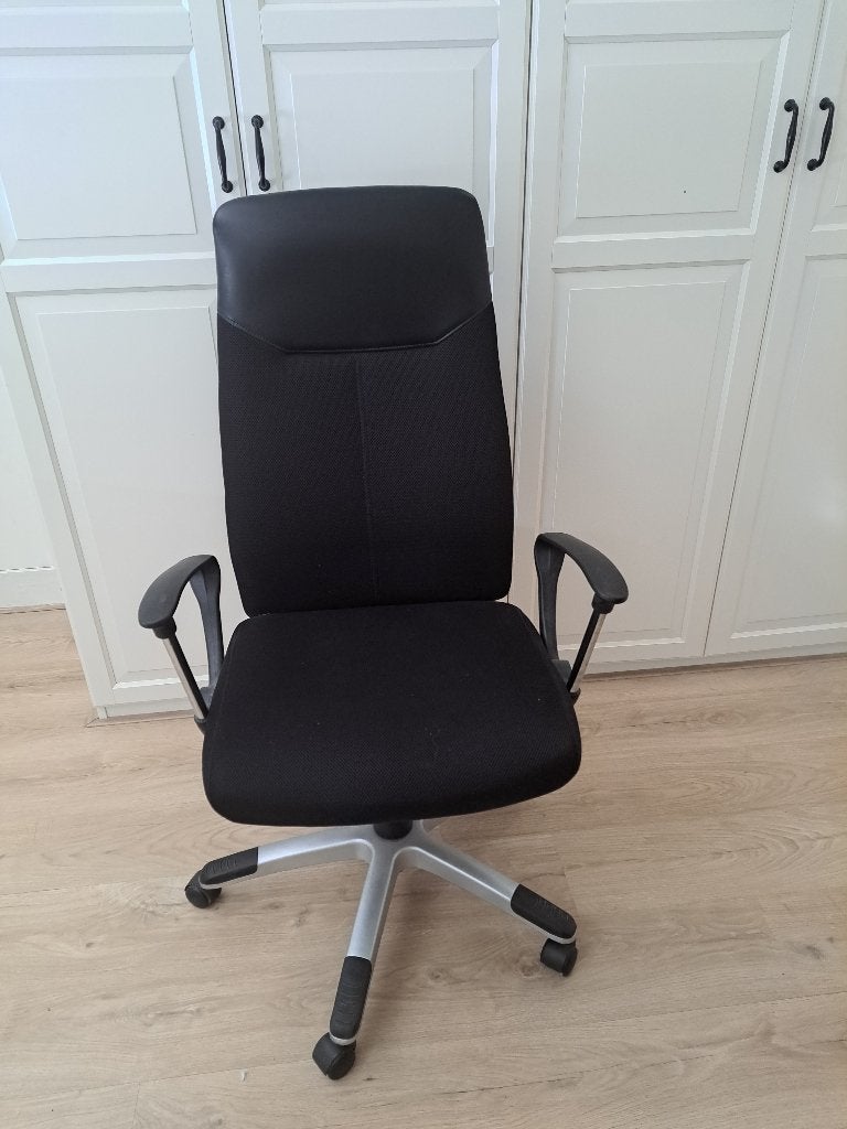IKEA Markus Bureaustoel – Zwart – Ergonomisch & Comfortabel, Ophalen, Zwart, Zo goed als nieuw, Bureaustoel