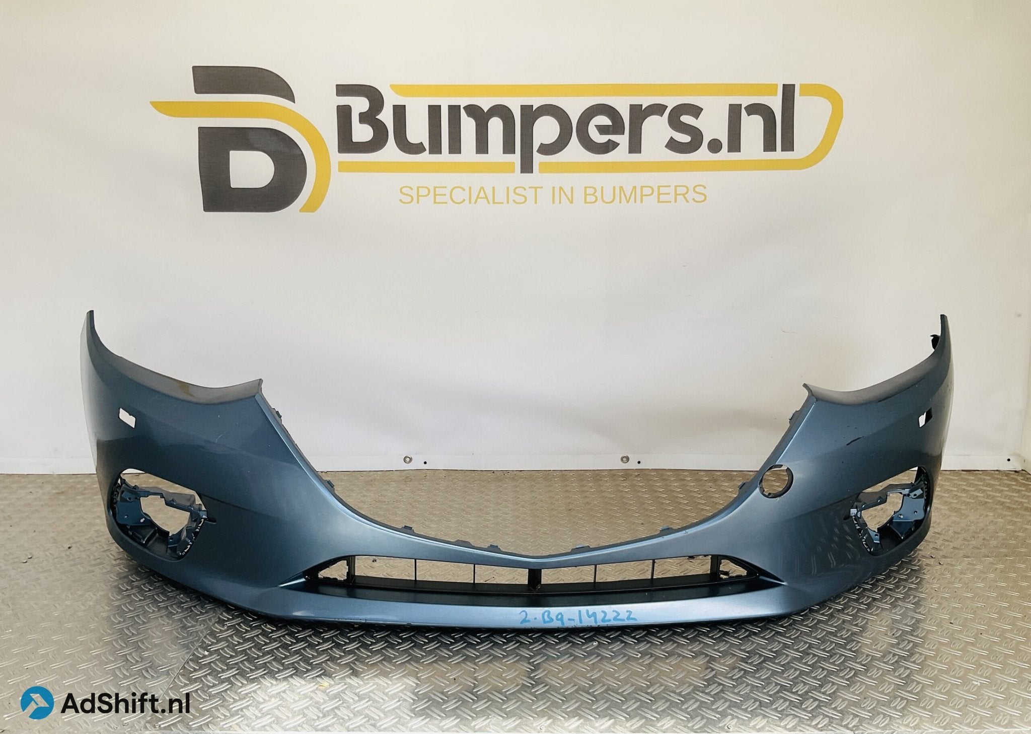 Bumper Mazda 3 2013-2018 kls BHN1-50031 Voorbumper 2-B9-1422, Bumper