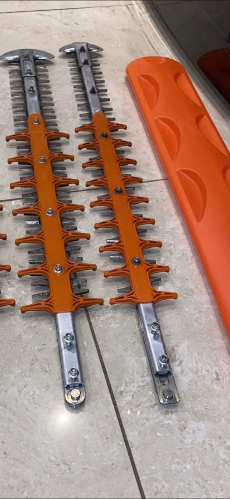 STIHL dubbelzijdig geslepen heggenschaar messen 60cm, Ophalen, Zo goed als nieuw