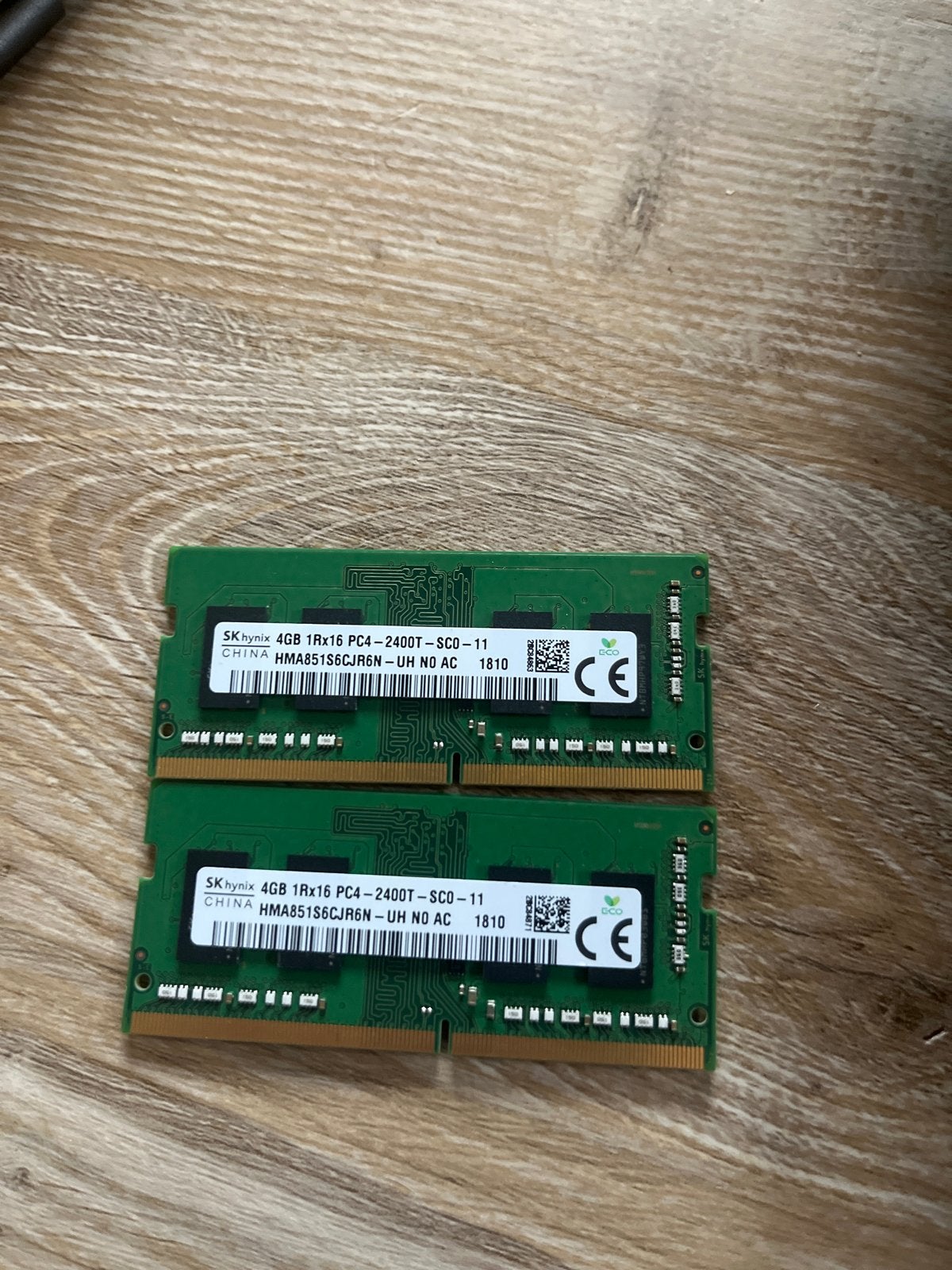 2x SK Hynix 4GB DDR4 RAM PC4-2400T Laptop Geheugen, Computers en Software, Ophalen, Gebruikt, DDR4, Laptop