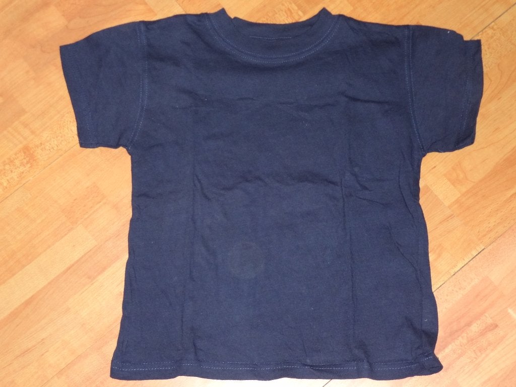 blauw t-shirtje mt 104 ( 110), Ophalen of Verzenden, Zo goed als nieuw, Jongen of Meisje, Shirt of Longsleeve