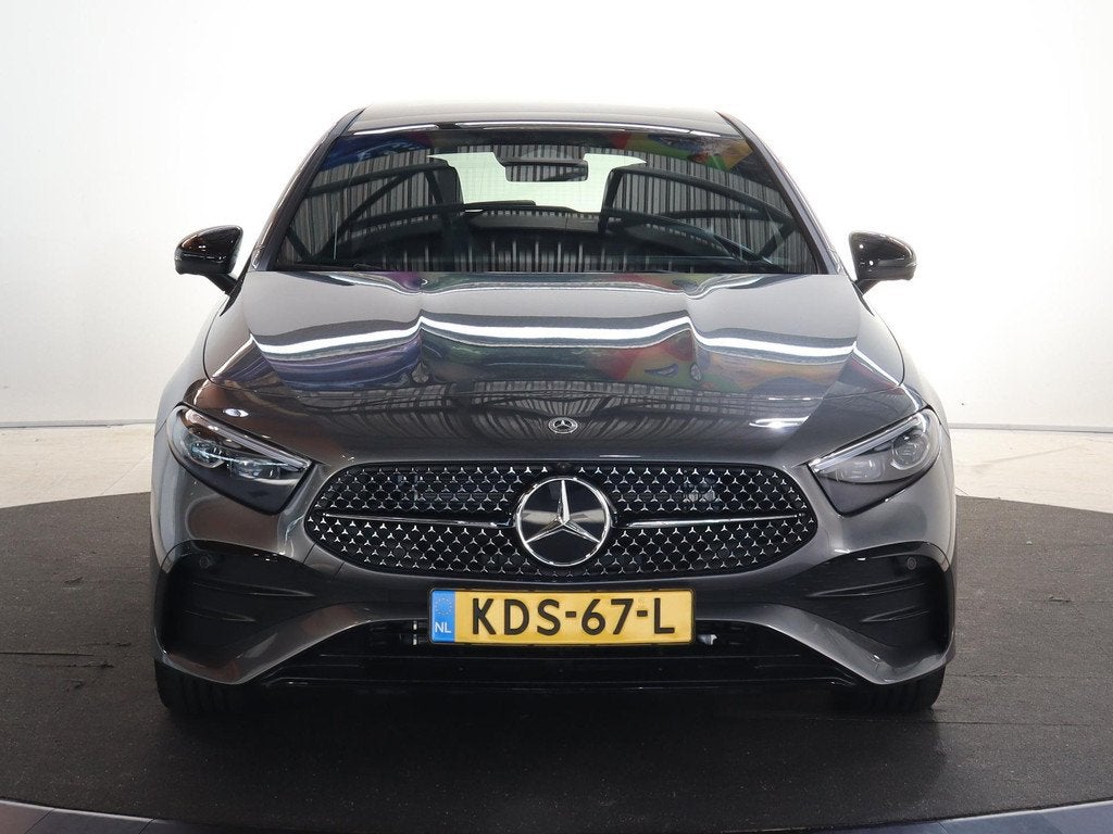 Mercedes-Benz A-klasse 250e Business Solution AMG | Night |, Auto's, 4 cilinders, 163 pk, Bedrijf, Hybride Elektrisch/Benzine